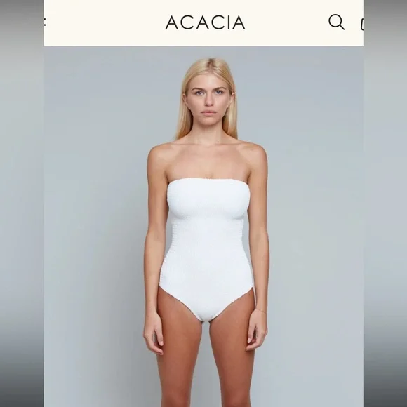 Acacia White Strapless. Brand new. Beautiful thick fabric you will love 💗 - Picture 1 of 3